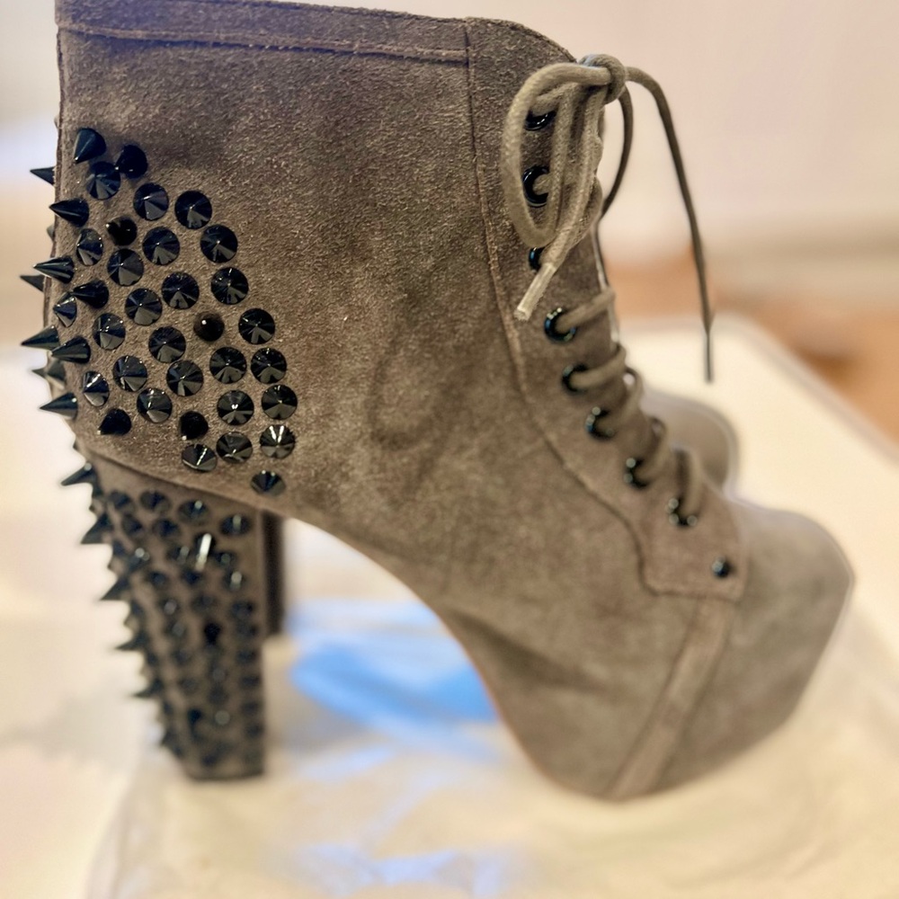 Jeffrey Campbell Grey Suede Spike Ankle Booties Size 9